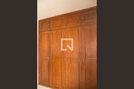 Quarto 1 de apartamento à venda com 3 quartos, 70m² em Santa Efigênia, Belo Horizonte