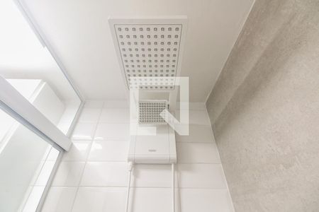 Banheiro de casa de condomínio para alugar com 1 quarto, 32m² em Guaiaúna, São Paulo