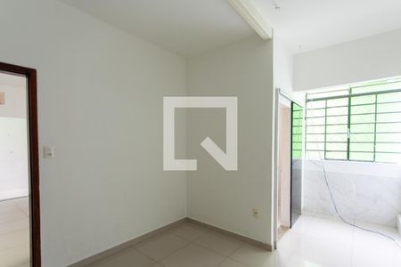 Suíte de casa para alugar com 1 quarto, 46m² em Tupi B, Belo Horizonte