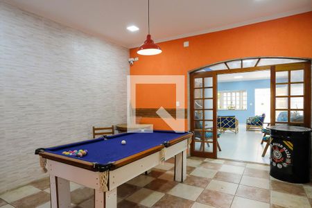 Casa à venda com 179m², 2 quartos e 2 vagasQuintal