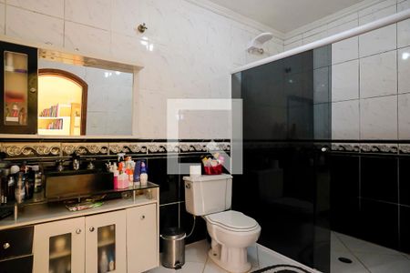 Casa à venda com 179m², 2 quartos e 2 vagasBanheiro da Suíte