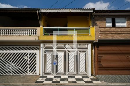 Casa à venda com 179m², 2 quartos e 2 vagasFachada