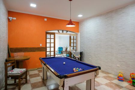 Casa à venda com 179m², 2 quartos e 2 vagasQuintal