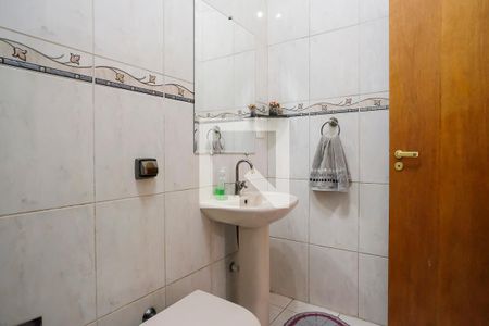 Casa à venda com 179m², 2 quartos e 2 vagasBanheiro 