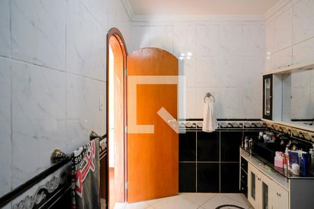 Casa à venda com 179m², 2 quartos e 2 vagasBanheiro da Suíte