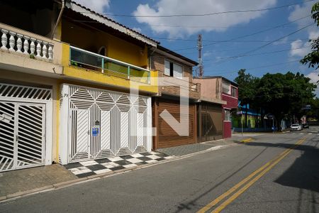 Casa à venda com 179m², 2 quartos e 2 vagasFachada