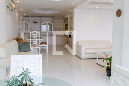 Sala de apartamento à venda com 2 quartos, 135m² em Jacarepaguá, Rio de Janeiro