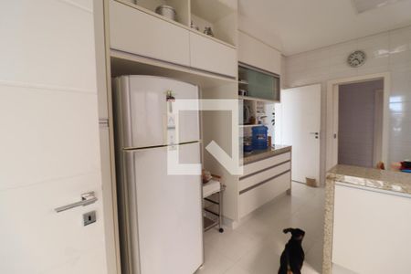 Casa de condomínio à venda com 991m², 5 quartos e 3 vagas Casa de condomínio à venda com 991m², 5 quartos e 3 vagasCozinha