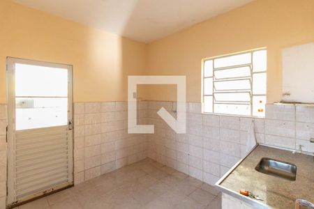 Cozinha de casa à venda com 2 quartos, 365m² em Carlos Prates, Belo Horizonte