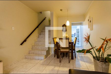 Sala de casa à venda com 3 quartos, 167m² em Vila Zat, São Paulo