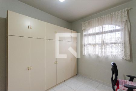 Casa para alugar com 167m², 3 quartos e 2 vagasQuarto 2