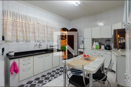 Casa para alugar com 167m², 3 quartos e 2 vagasCozinha