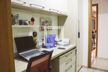 Apartamento à venda com 98m², 3 quartos e 1 vagaEscritório