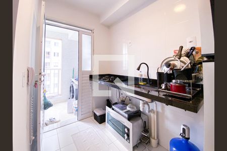 cozinha de apartamento para alugar com 1 quarto, 45m² em Parque Pinheiros, São Paulo