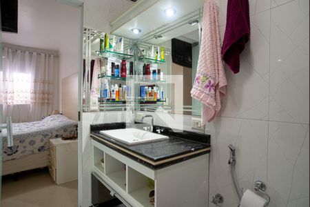 Apartamento à venda com 105m², 3 quartos e 1 vaga Apartamento à venda com 105m², 3 quartos e 1 vagaBanheiro da Suíte