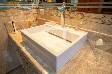 Apartamento à venda com 105m², 3 quartos e 1 vaga Apartamento à venda com 105m², 3 quartos e 1 vagaBanheiro 2