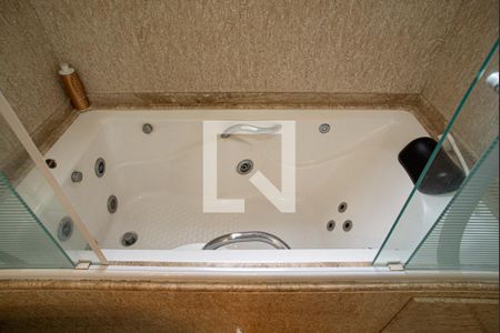 Apartamento à venda com 105m², 3 quartos e 1 vaga Apartamento à venda com 105m², 3 quartos e 1 vagaBanheiro 2