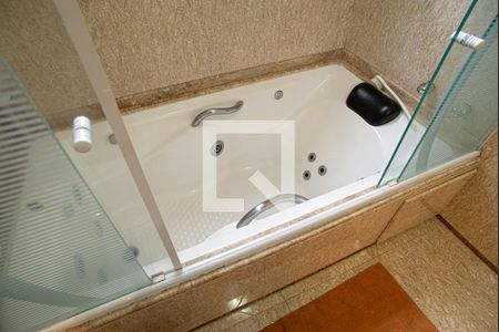 Apartamento à venda com 105m², 3 quartos e 1 vaga Apartamento à venda com 105m², 3 quartos e 1 vagaBanheiro 2