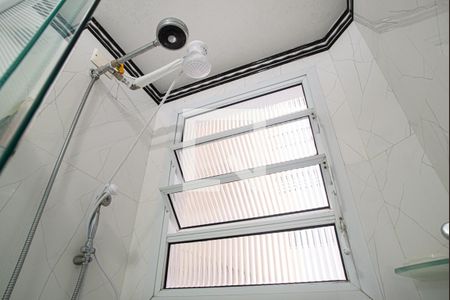 Apartamento à venda com 105m², 3 quartos e 1 vaga Apartamento à venda com 105m², 3 quartos e 1 vagaBanheiro da Suíte