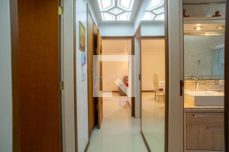 Apartamento à venda com 105m², 3 quartos e 1 vaga Apartamento à venda com 105m², 3 quartos e 1 vagaCorredor