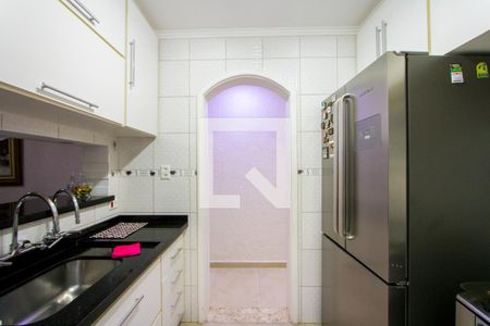 Casa à venda com 225m², 2 quartos e 2 vagasCozinha