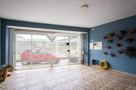 Casa à venda com 225m², 2 quartos e 2 vagasGaragem