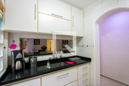 Casa à venda com 225m², 2 quartos e 2 vagasCozinha