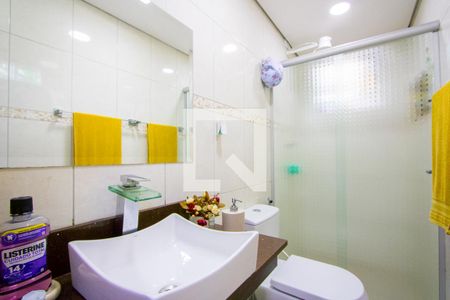 Casa à venda com 225m², 2 quartos e 2 vagasBanheiro do quarto 1