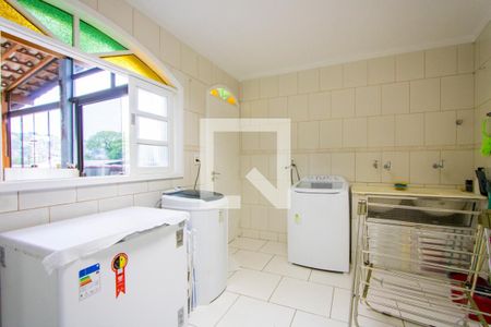 Casa à venda com 225m², 2 quartos e 2 vagasCozinha