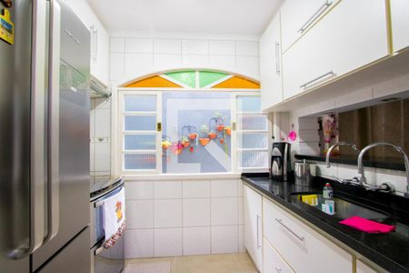 Casa à venda com 225m², 2 quartos e 2 vagasCozinha