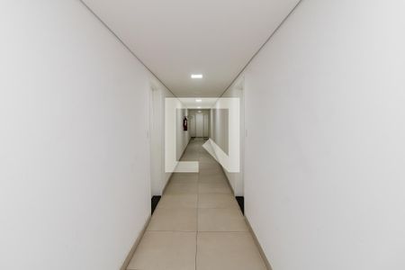 Apartamento à venda com 80m², 2 quartos e 1 vaga Apartamento à venda com 80m², 2 quartos e 1 vagaCorredor