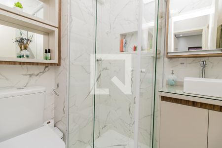 Apartamento à venda com 80m², 2 quartos e 1 vaga Apartamento à venda com 80m², 2 quartos e 1 vagaBanheiro