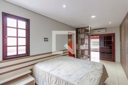 Suíte  de casa à venda com 3 quartos, 300m² em Vila Sao Francisco, São Paulo