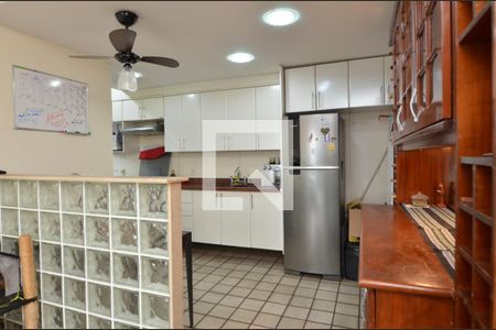 Apartamento à venda com 86m², 2 quartos e 1 vagaCozinha