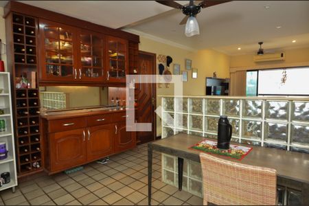 Apartamento à venda com 86m², 2 quartos e 1 vagaCozinha