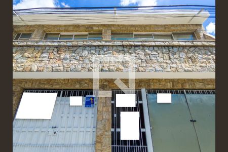 Casa à venda com 300m², 3 quartos e 2 vagasFachada