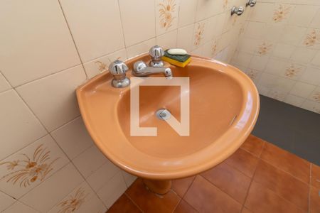 Casa à venda com 300m², 3 quartos e 2 vagasBanheiro 1