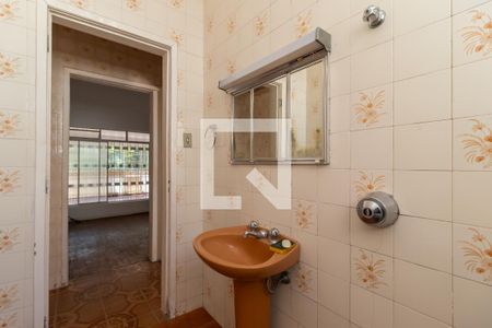 Casa à venda com 300m², 3 quartos e 2 vagasBanheiro 1