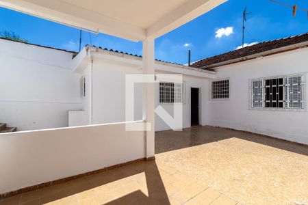 Casa à venda com 300m², 3 quartos e 2 vagasÁrea de Serviço