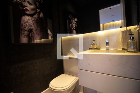 Lavabo de apartamento à venda com 3 quartos, 156m² em Barra da Tijuca, Rio de Janeiro