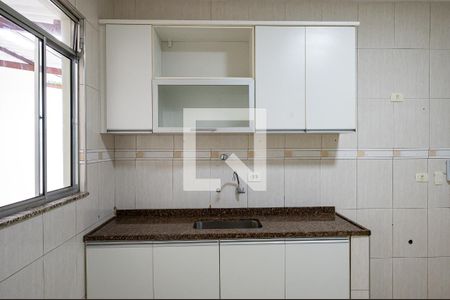 Casa à venda com 160m², 3 quartos e 3 vagas Casa à venda com 160m², 3 quartos e 3 vagasCozinha
