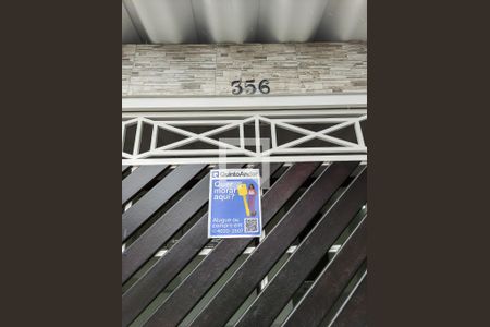 Casa à venda com 160m², 3 quartos e 3 vagas Casa à venda com 160m², 3 quartos e 3 vagasFachada