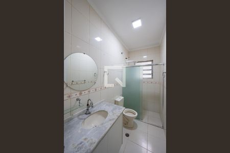 Casa à venda com 160m², 3 quartos e 3 vagas Casa à venda com 160m², 3 quartos e 3 vagasBanheiro Social