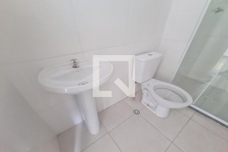 Banheiro de apartamento para alugar com 1 quarto, 24m² em Vila Prudente, São Paulo