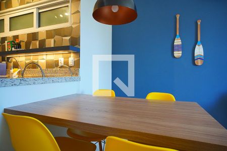 Mesa jantar de kitnet/studio para alugar com 1 quarto, 52m² em Centro, Florianópolis