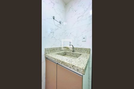 Apartamento à venda com 65m², 3 quartos e 1 vaga Apartamento à venda com 65m², 3 quartos e 1 vagaBanheiro