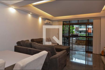 Apartamento à venda com 112m², 2 quartos e 1 vagaSala