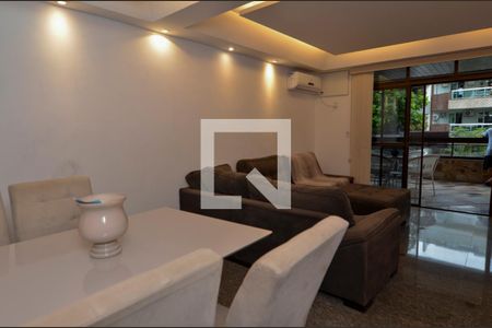 Apartamento à venda com 112m², 2 quartos e 1 vagaSala