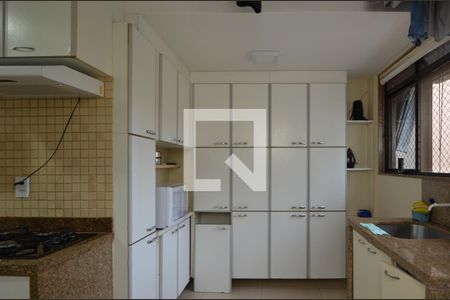 Apartamento à venda com 112m², 2 quartos e 1 vagaCozinha 