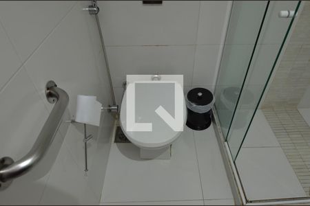 Apartamento à venda com 112m², 2 quartos e 1 vagaBanheiro do Quarto 1 